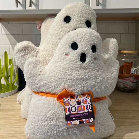 Novogratz ghost family pillows 👻 - Picture 1 of 7